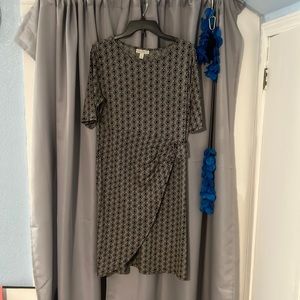 Dana Buchanan, Large, detailed dress